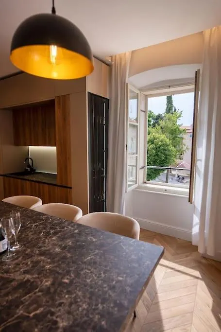 Apartment Central Park 0*, Porec